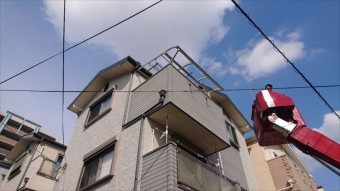 既存ベランダ屋根撤去