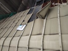 鋼板屋根めくれ