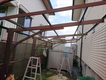 カーポート 波板撤去