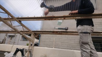 波板張替施工