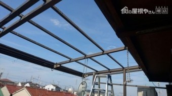屋根波板撤去完了