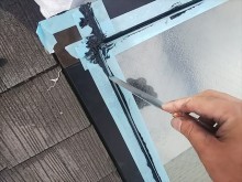 天窓ガラスシール押え