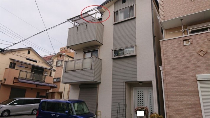 ベランダ屋根 飛散