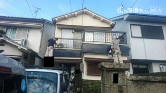上塗作業中