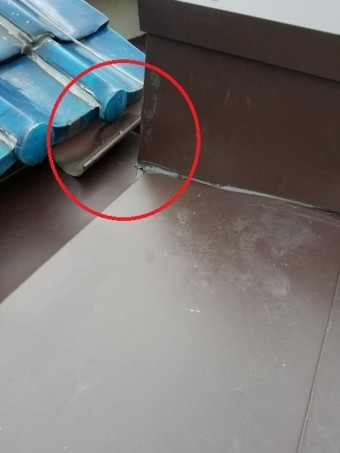 鋼板平葺き落ち口完了