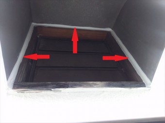 外壁換気扇隙間コーキング
