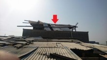 隣家に飛散した屋根
