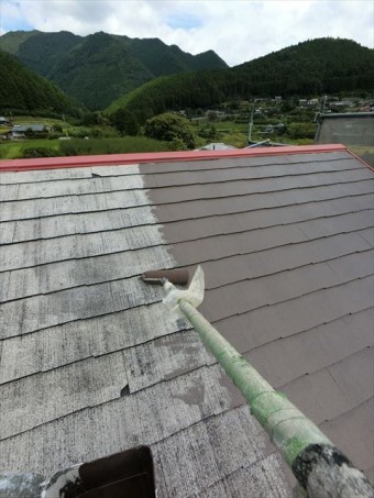 屋根塗装 中塗り
