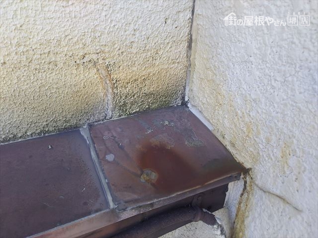 庇鋼板錆コーキング劣化