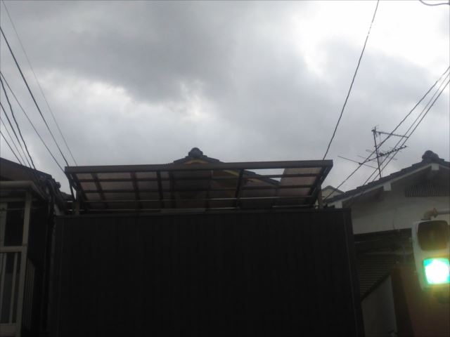 波板割れ 全体