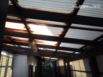 波板 サビ