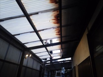 波板 破損