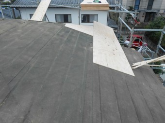 大屋根 コンパネ 施工