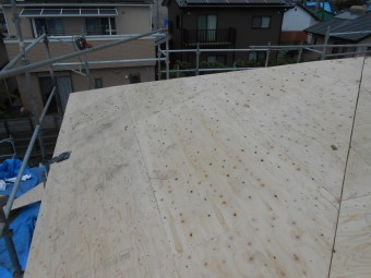 大屋根 コンパネ 施工完了