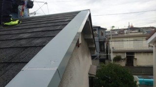 ケラバ・棟押え取付完了