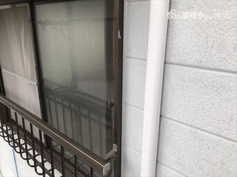 外壁塗装 サッシ廻りコーキング打設完了