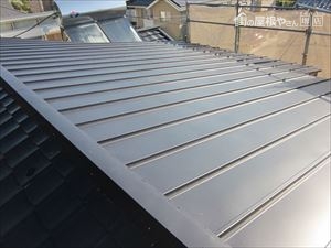 金属製屋根材施工