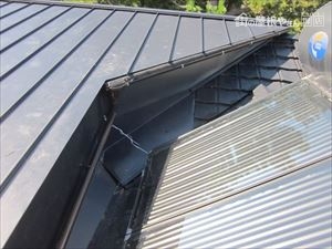 金属製屋根材施工