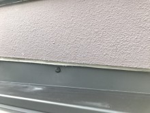 壁・ビス止コーキング仕舞い