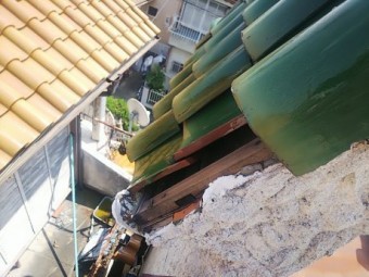 Sコーナー瓦落下状況