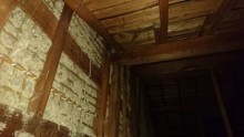 洋間下屋裏状況