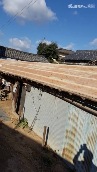 屋根 コンパネ下地完成