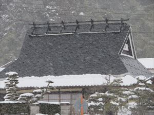 多雪地域の屋根