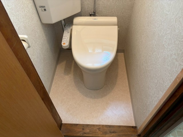 トイレ器具を再設置2