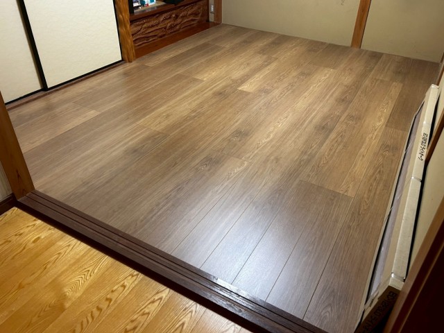 フローリング張り後