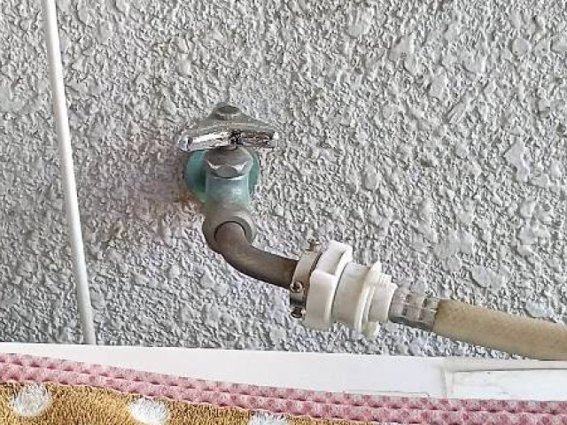 ベランダ水栓交換前