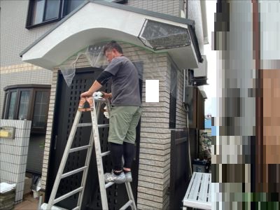 堺市中区で破損した玄関庇をモルタルと塗装仕上げで復旧工事