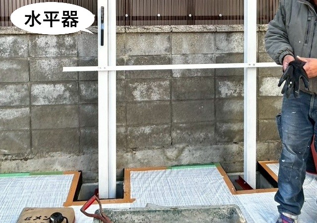 支柱位置の確定・水平器設置