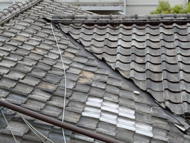 施工前　瓦屋根