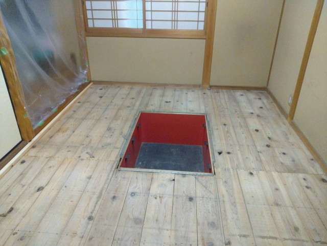 畳撤去後