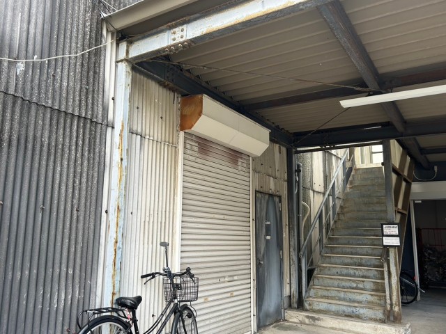 階段塗装前