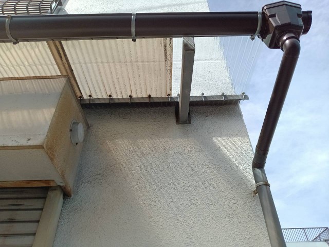 雨樋破損　部分補修完了